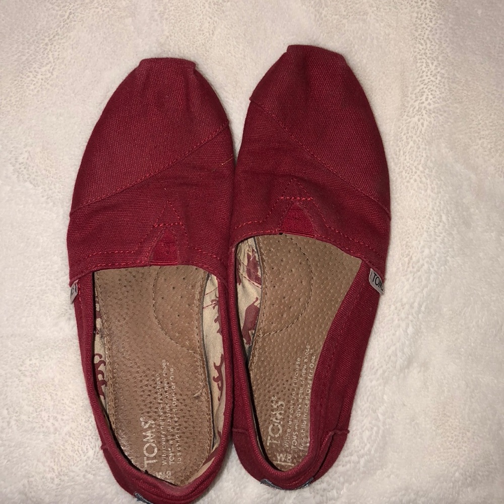 Toms - Picture 6 of 8